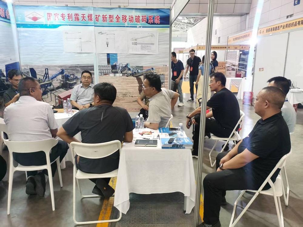 新鄉(xiāng)市威達(dá)機(jī)械有限公司第20屆新疆國(guó)際煤炭工業(yè)博覽會(huì) 參展成功！